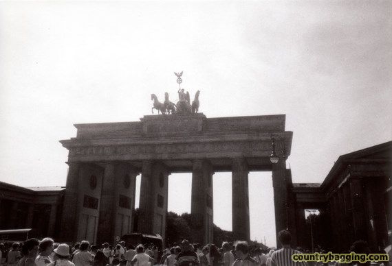 Brandenburg Gate - www.countrybagging.com